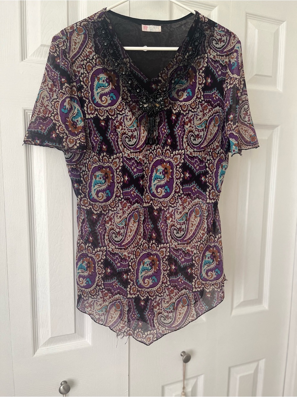 Women's Purple Paisley V-Neck Short Sleeve Top